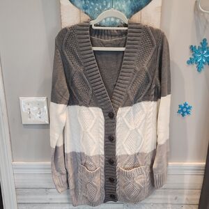 NWT Gray and White Cable Knit Cardigan Sweater Women's Sz L